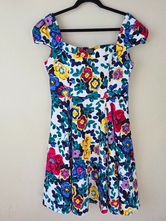 Hearts & Roses Dresses & Skirts - Hearts & Roses Retro Dress Plus Size 18 Bold Floral A-line Pin Up Rockabilly